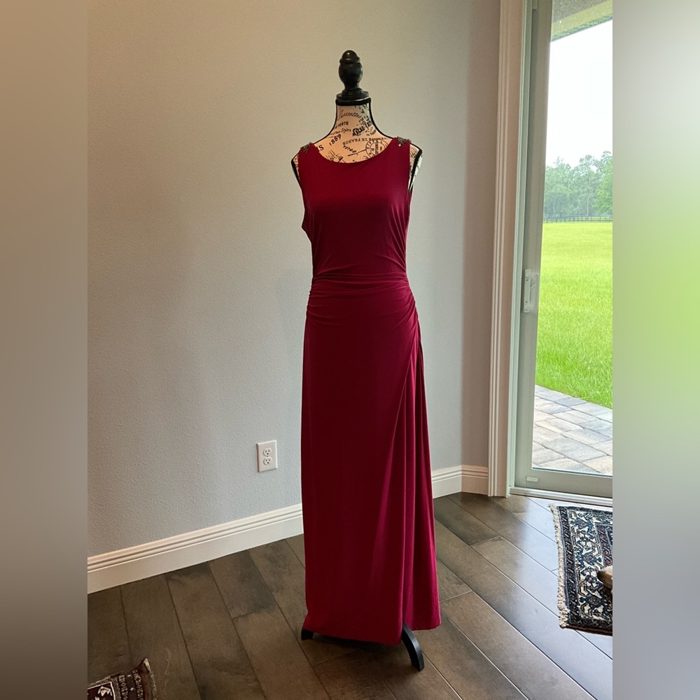 Laundry by Shelli Segal - Red Dress Size 10